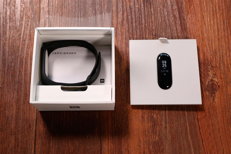 Xiaomi-Mi-Band-3-15raspak3.jpg