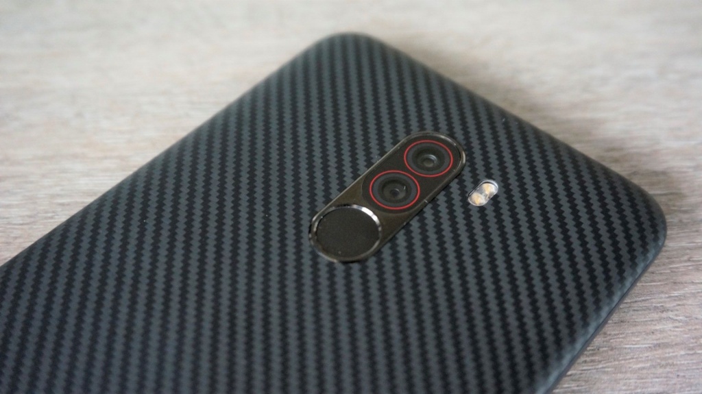 xiaomi_pocophone_f1_cameras.jpg