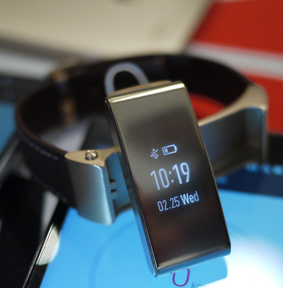 8 Huawei TalkBand B2.png